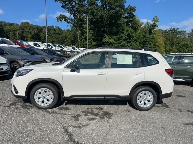 2023 Subaru Forester Base photo 4