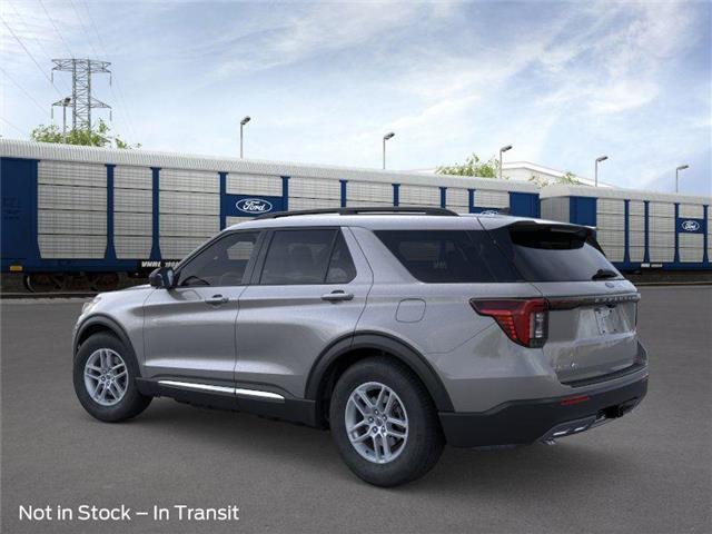 2025 Ford Explorer photo 4
