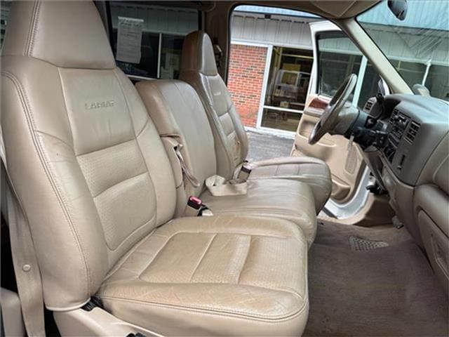 2001 Ford F-550 - Photo 28