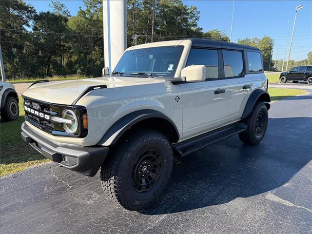 2026 Ford Bronco Outer Banks SUV