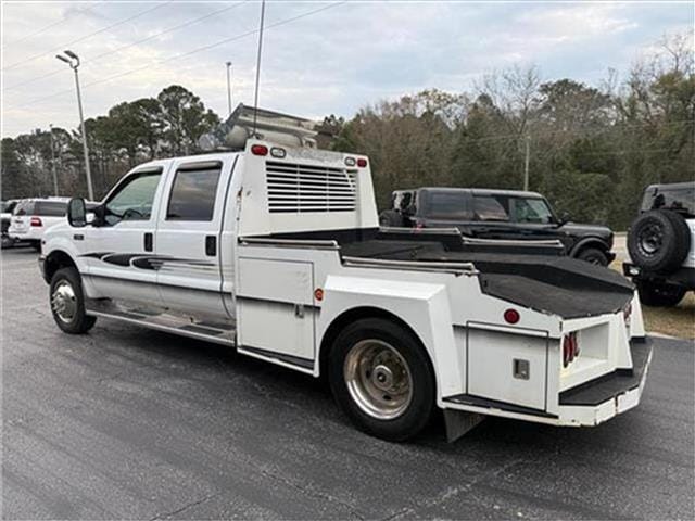 2001 Ford F-550 - Photo 33