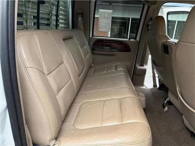 2001 Ford F-550 - Photo 45