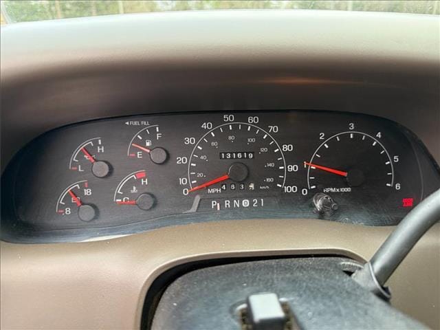 2001 Ford F-550 - Photo 11