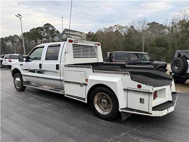 2001 Ford F-550 - Photo 48