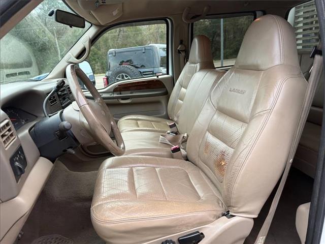 2001 Ford F-550 - Photo 9
