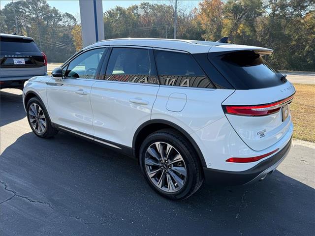 2021 Lincoln Corsair Reserve photo 3