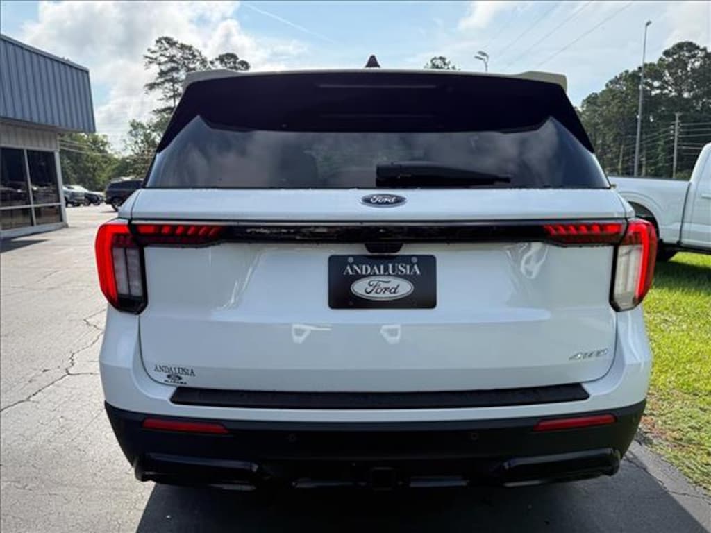 New 2026 Ford Explorer ST-Line SUV