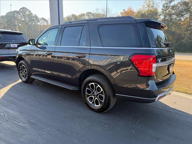 2024 Ford Expedition XLT photo 3
