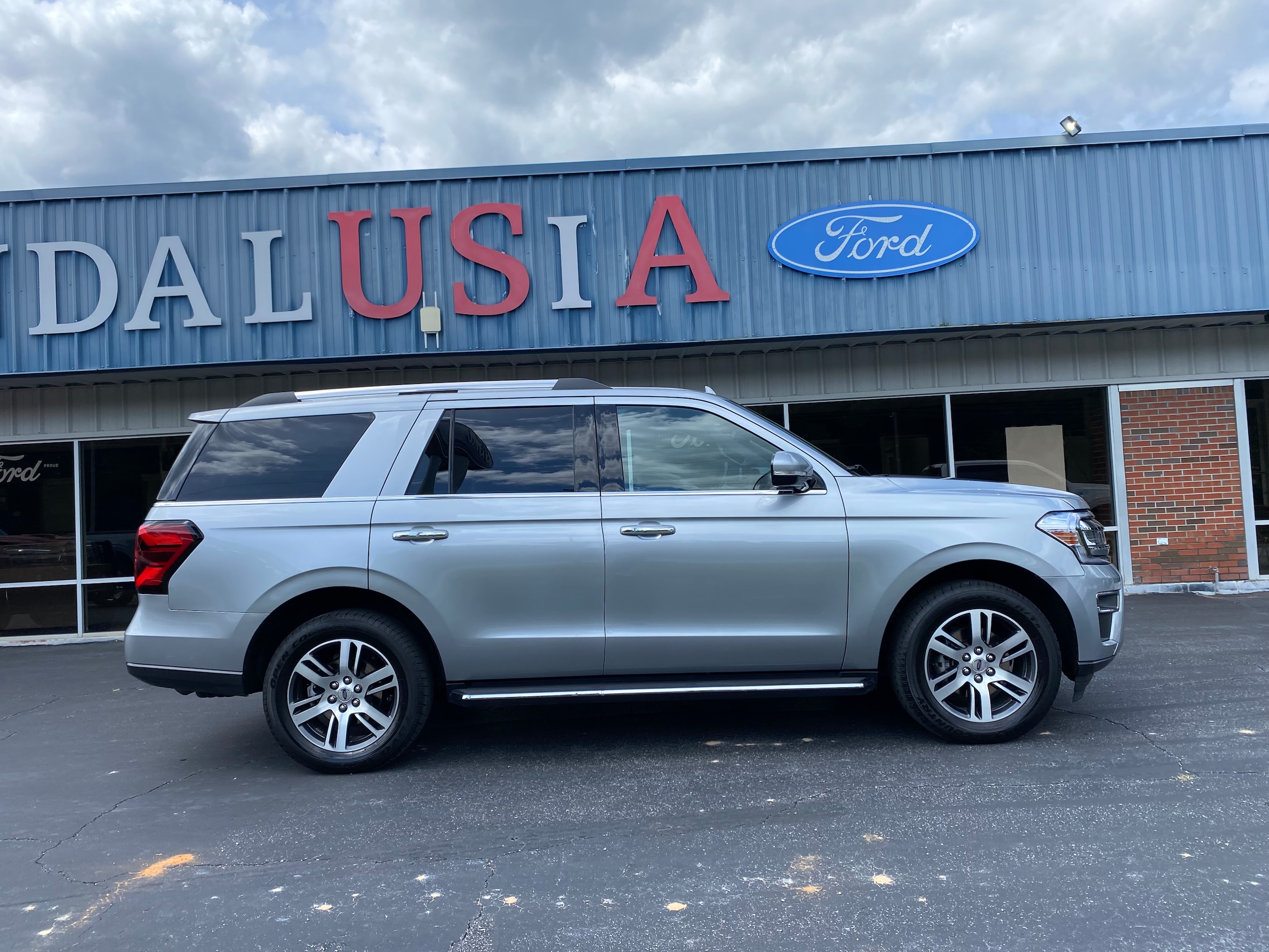 Used 2022 Ford Expedition Limited with VIN 1FMJU2AT3NEA37501 for sale in Andalusia, AL