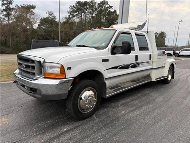 2001 Ford F-550 - Photo 16