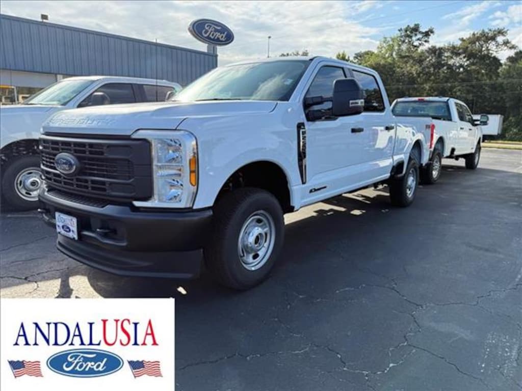 New 2026 Ford F-250  Truck Crew Cab