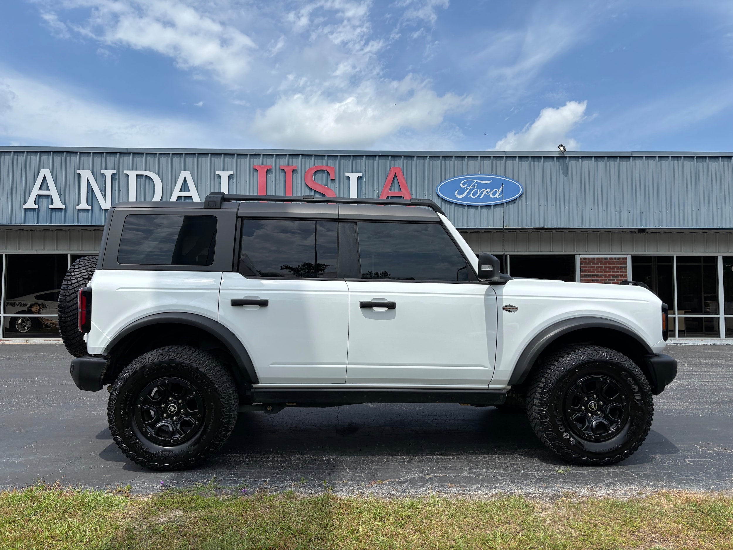Used 2022 Ford Bronco 4-Door Wildtrak with VIN 1FMEE5DP3NLB30495 for sale in Andalusia, AL