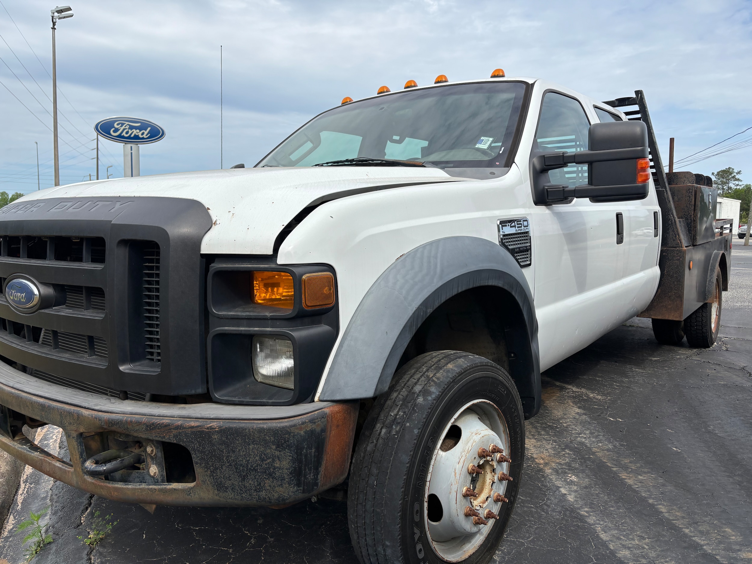 2008 Ford F-450 photo 4