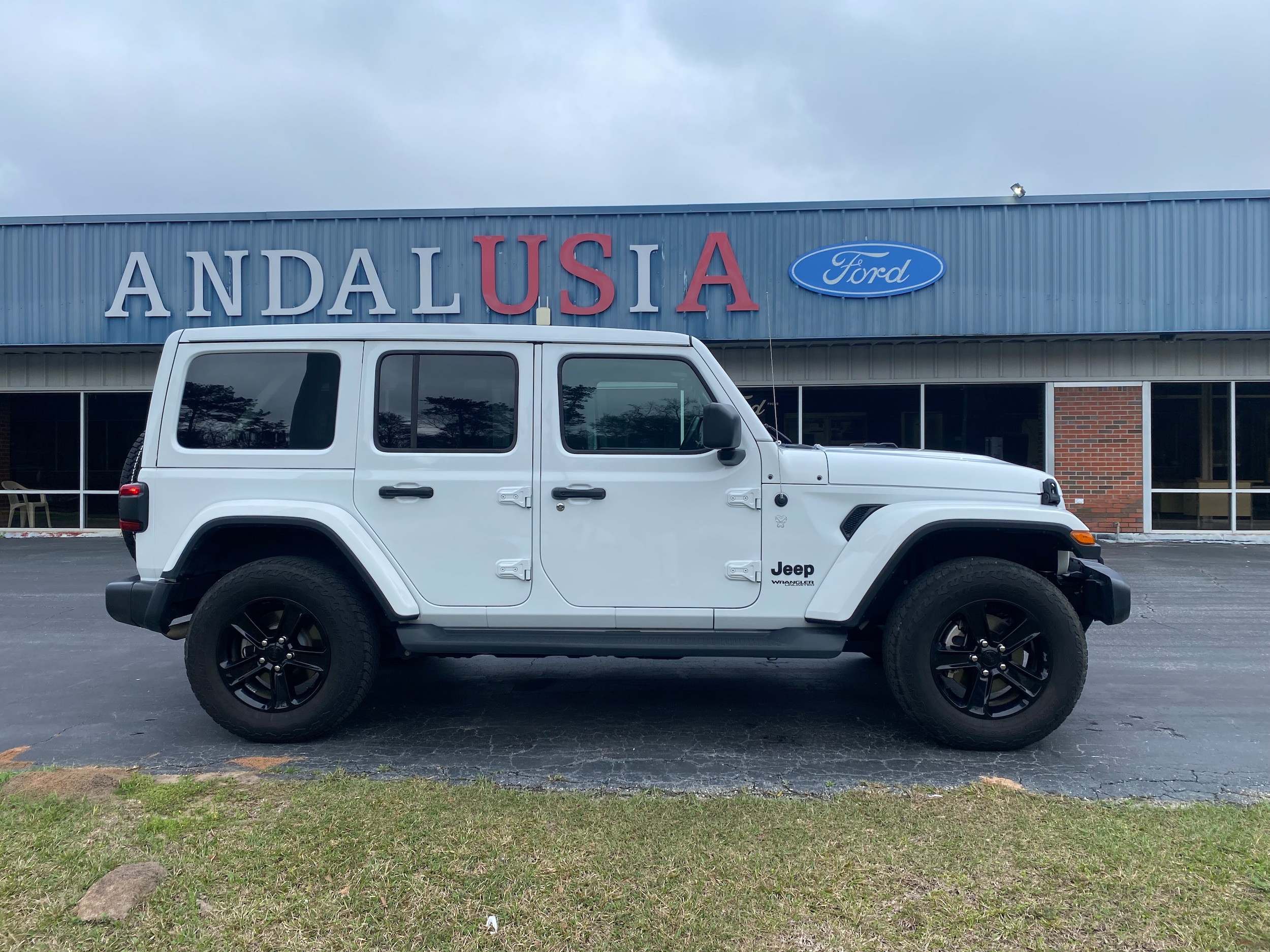 Used 2021 Jeep Wrangler Unlimited Sahara Altitude with VIN 1C4HJXEN2MW617643 for sale in Andalusia, AL