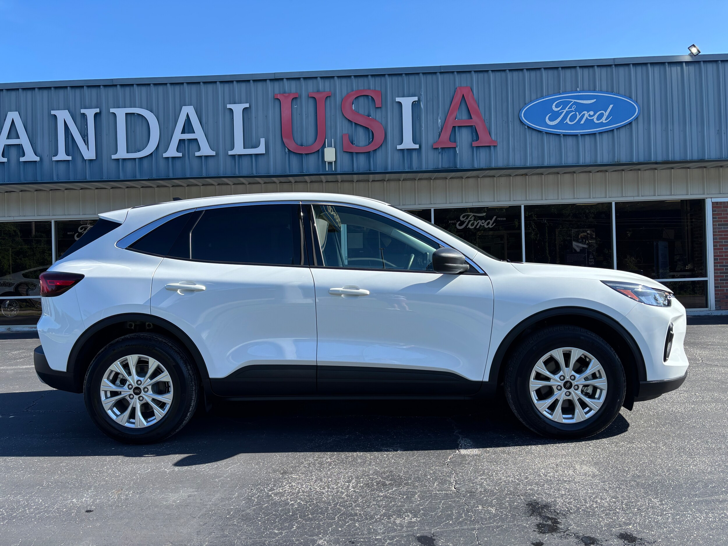 2024 Ford Escape Active photo 2