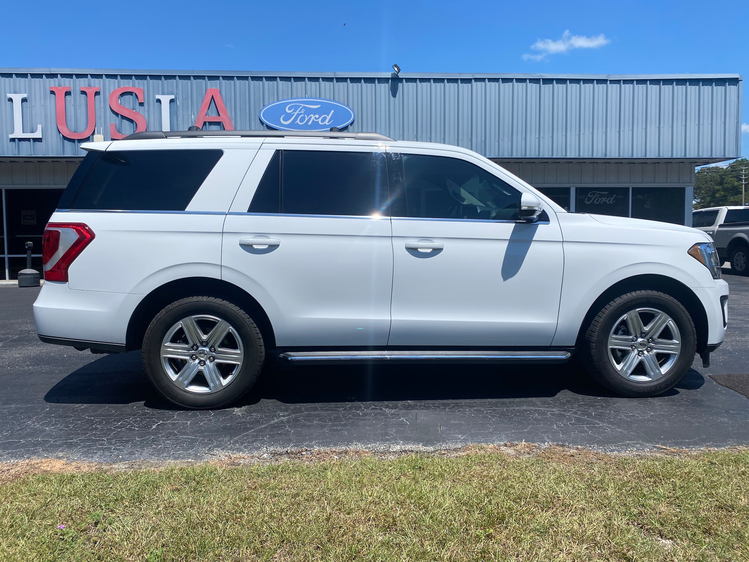 Used 2021 Ford Expedition XLT with VIN 1FMJU1HT4MEA05266 for sale in Andalusia, AL