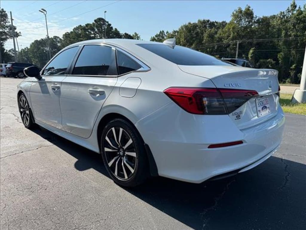 Used 2024 Honda Civic EX Sedan