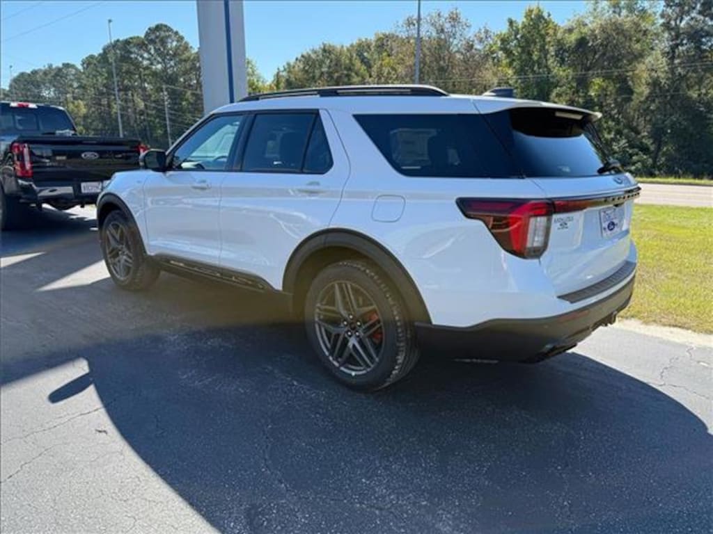 New 2025 Ford Explorer ST-Line SUV
