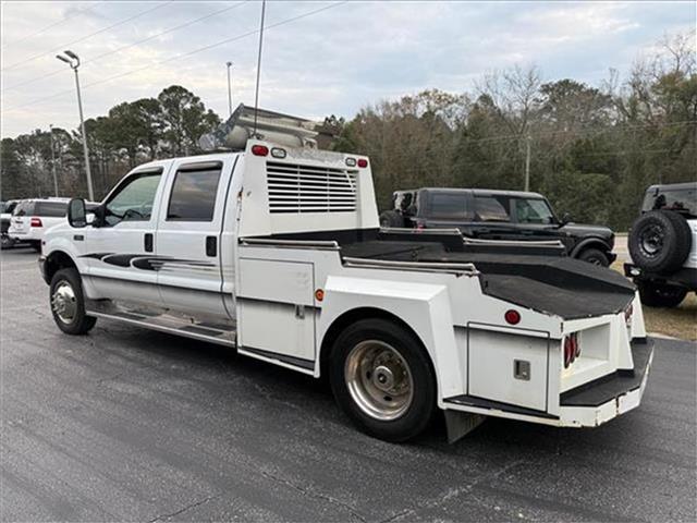 2001 Ford F-550 - Photo 18