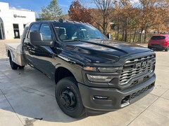 2026 Ram 3500 Chassis Cab TRADESMAN CREW   4X4 60' CA Pickup