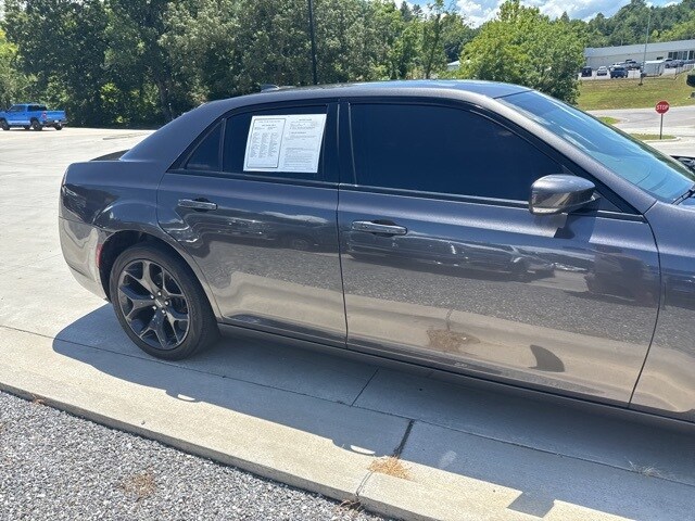 2021 Chrysler 300 S photo 4