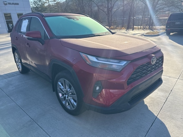 2025 Toyota RAV4 XLE Premium's photo