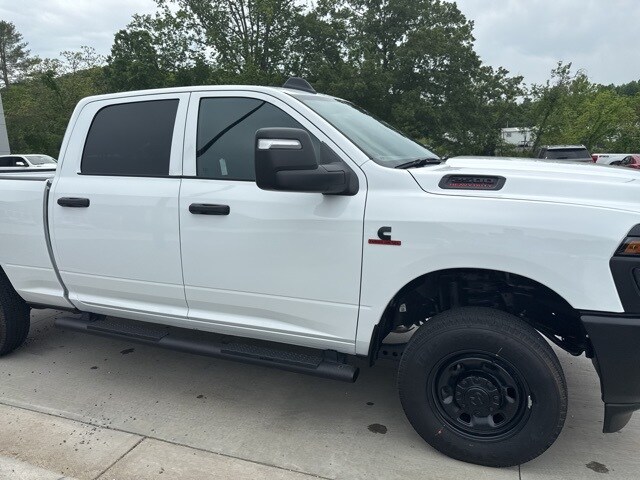 2025 Ram 2500 Tradesman photo 3