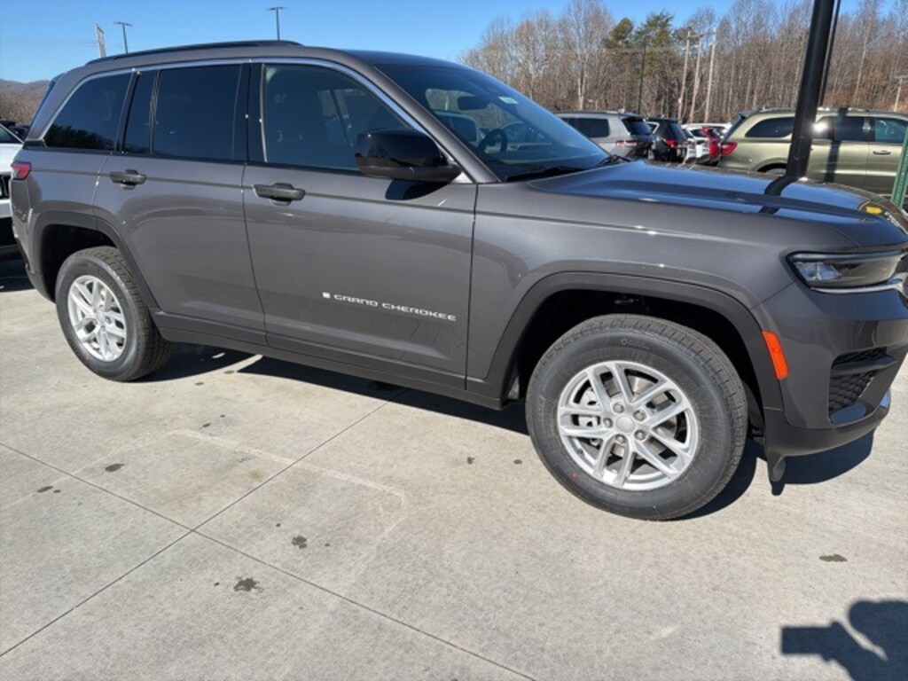 New 2026 Jeep Grand Cherokee LAREDO X 4X4 Sport Utility