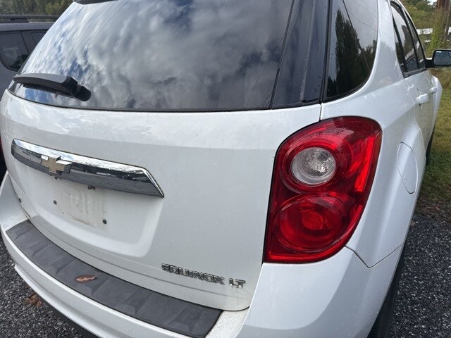 2012 Chevrolet Equinox LT photo 2