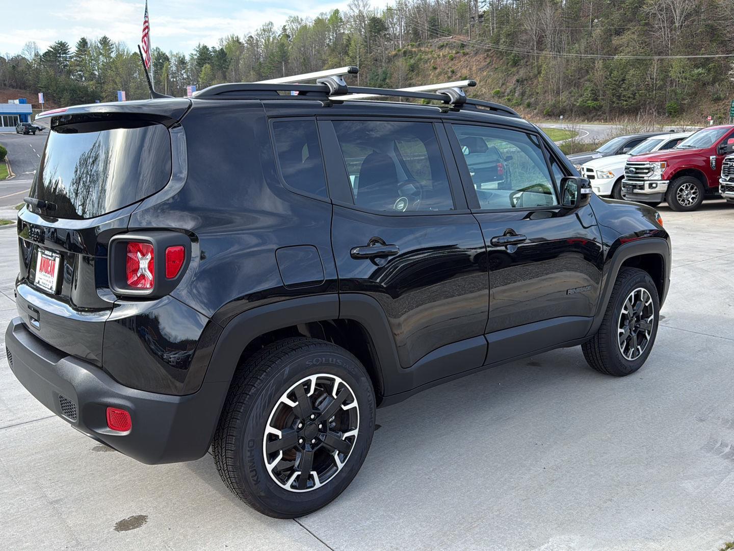 View vehicle photo 5