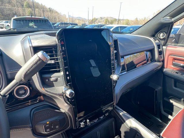 2025 RAM 3500 Limited - Photo 20