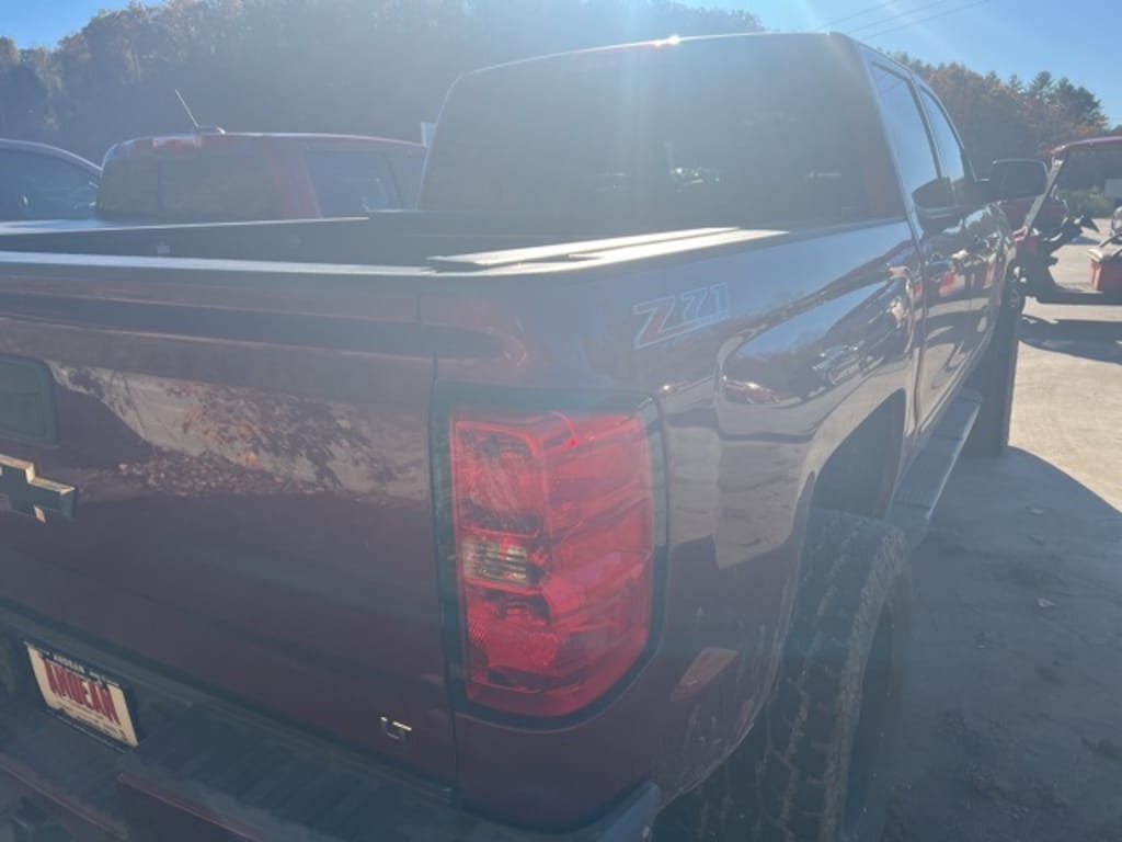 Used 2017 Chevrolet Silverado 1500 LT Truck