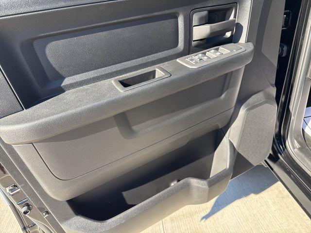 2026 RAM 3500 Chassis Tradesman - Photo 12