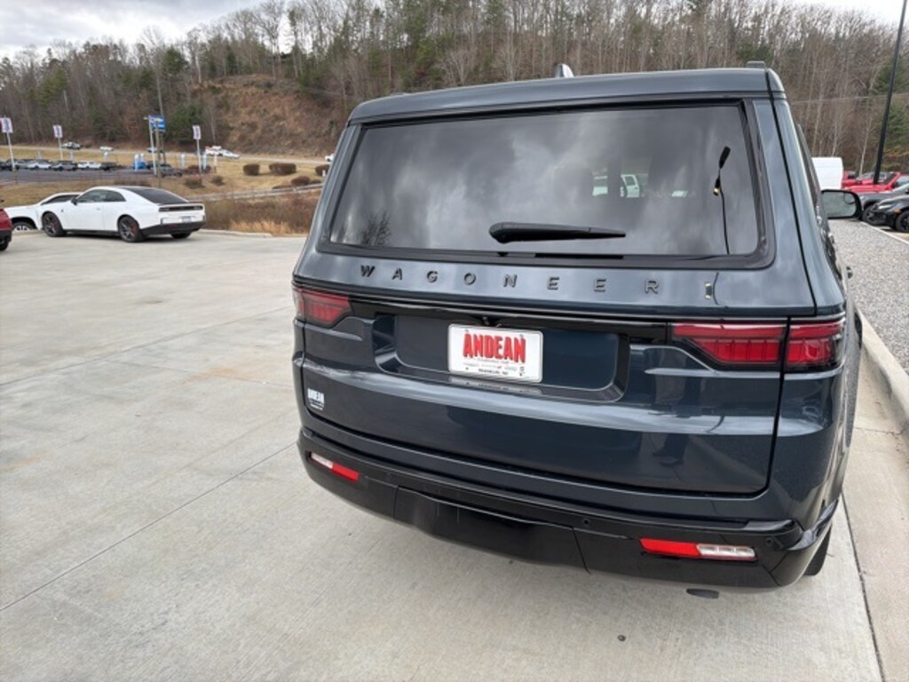 Used 2024 Jeep Wagoneer Series II SUV
