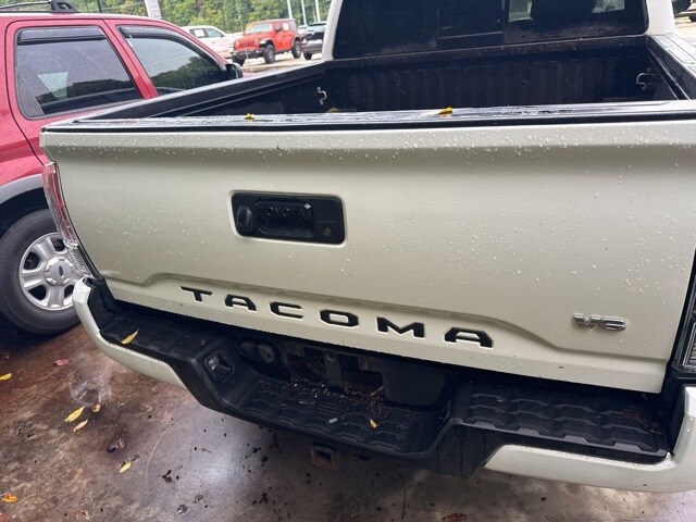 2018 Toyota Tacoma SR5 TRD Pro Sport photo 3