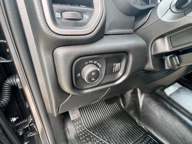 2026 RAM 2500 Tradesman - Photo 14