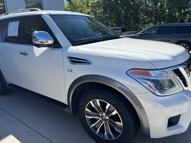 2017 Nissan Armada SL photo 2