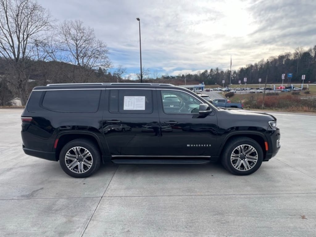 Used 2024 Jeep Wagoneer L Series II SUV