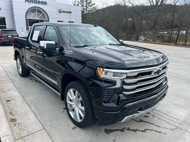 2025 Chevrolet Silverado 1500 High Country's photo