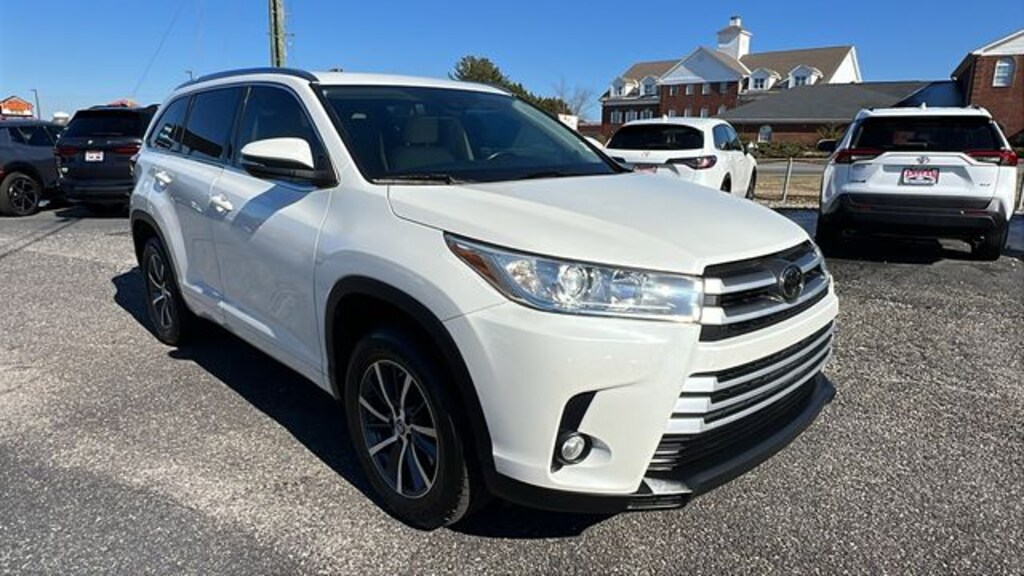 Used 2018 Toyota Highlander SUV
