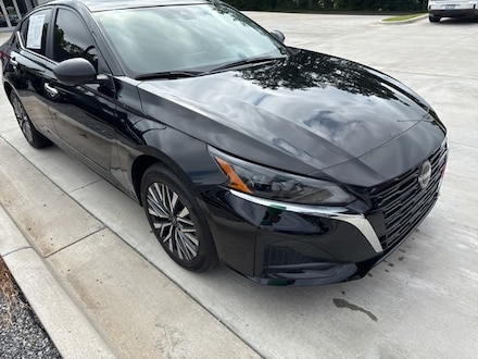 2024 Nissan Altima 2.5 SV Sedan