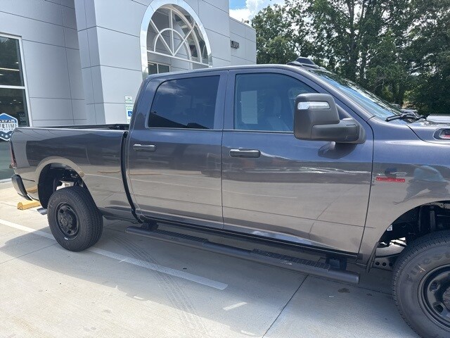 2025 Ram 2500 Tradesman photo 3