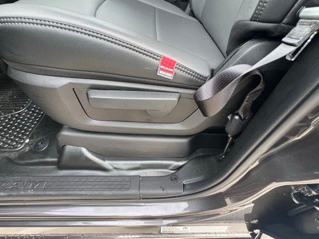 2026 RAM 2500 Tradesman - Photo 13