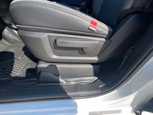2026 RAM 2500 Tradesman - Photo 12