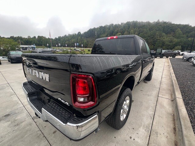 2026 Ram 3500 Big Horn photo 2