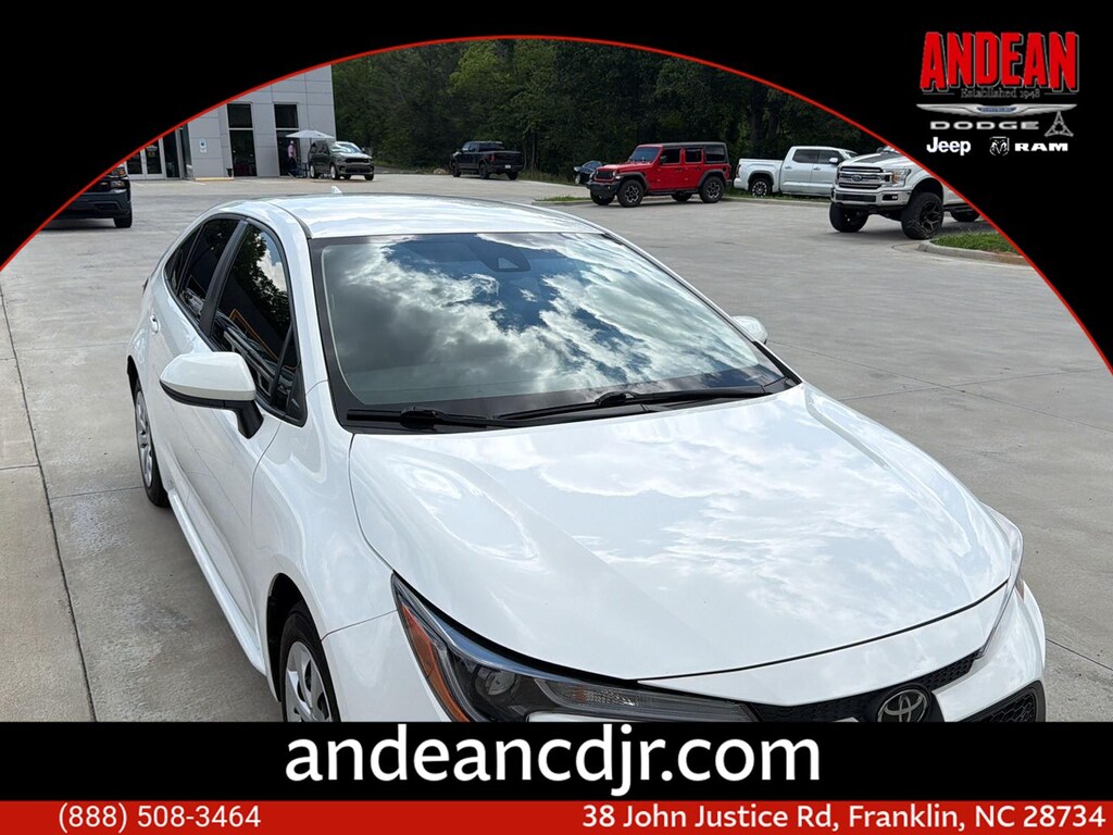 Used 2022 Toyota Corolla LE Sedan