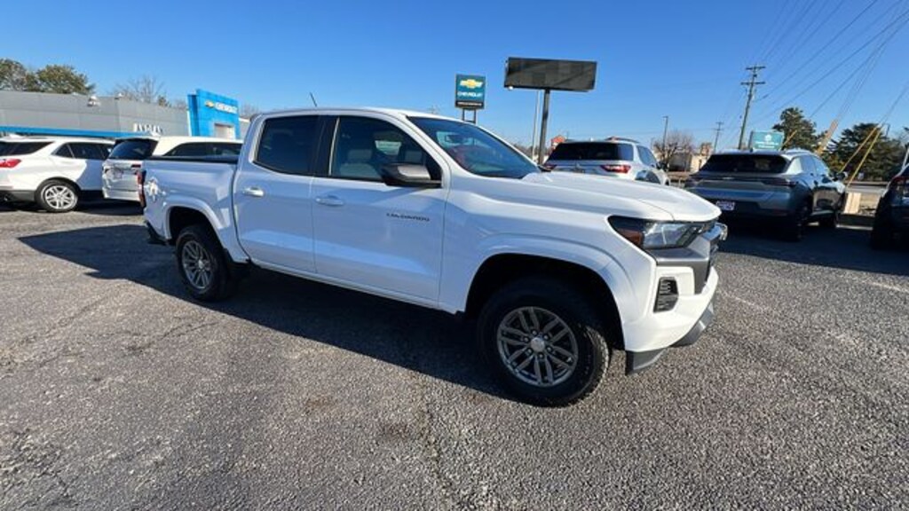 Used 2024 Chevrolet Colorado LT Truck