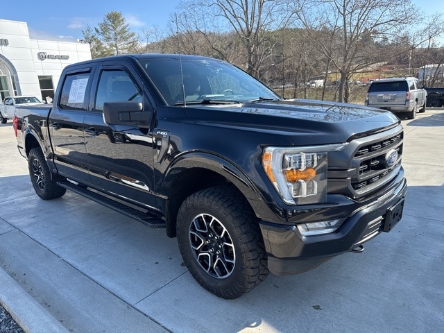 2021 Ford F-150 XLT's photo