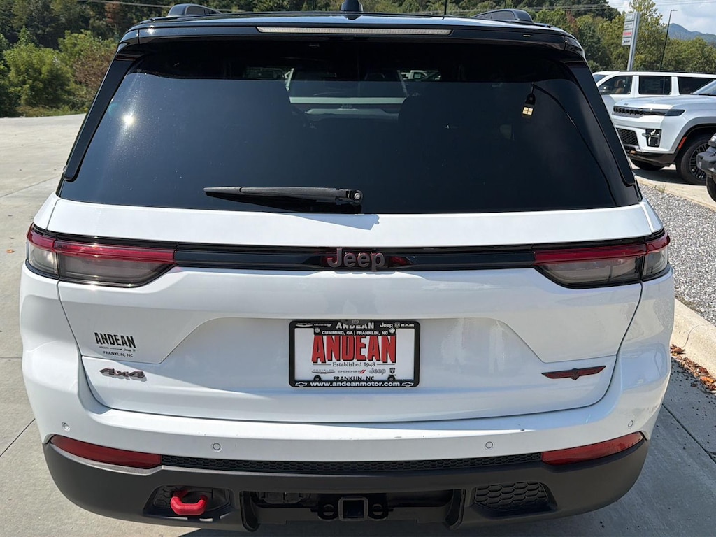 Used 2022 Jeep Grand Cherokee Trailhawk SUV