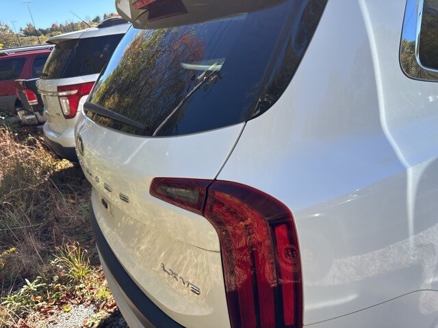 2020 Kia Telluride LX photo 4